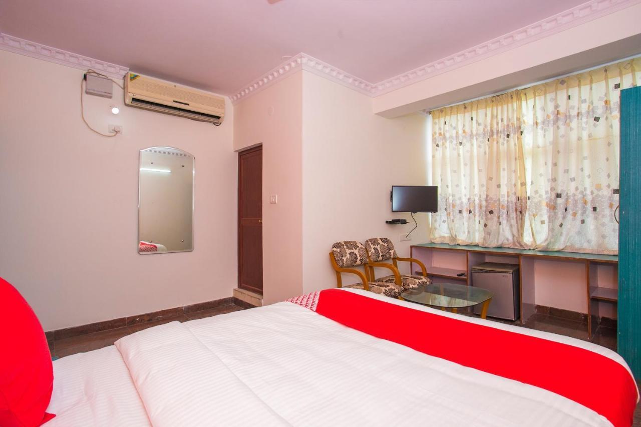 Oyo 16123 Chandana Deluxe Bangalore Dış mekan fotoğraf