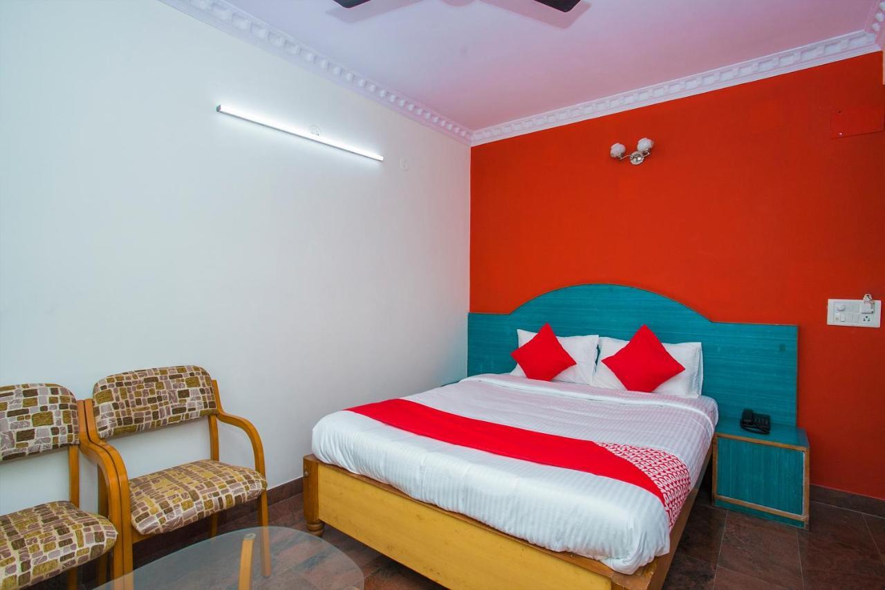 Oyo 16123 Chandana Deluxe Bangalore Dış mekan fotoğraf