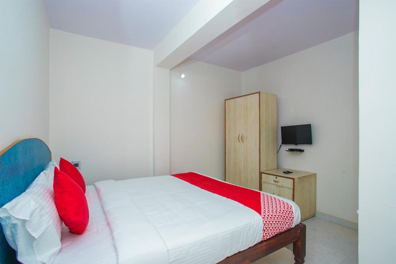 Oyo 16123 Chandana Deluxe Bangalore Dış mekan fotoğraf