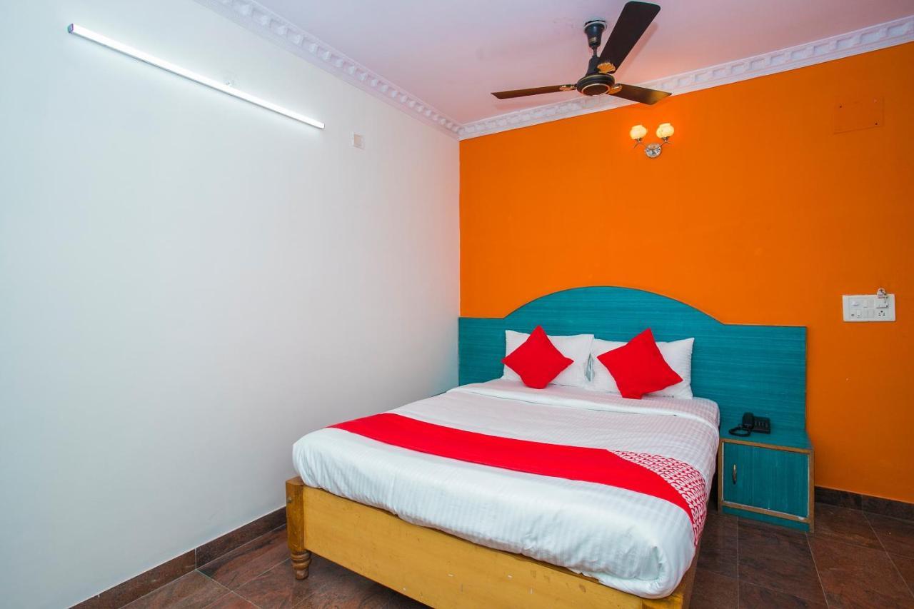 Oyo 16123 Chandana Deluxe Bangalore Dış mekan fotoğraf