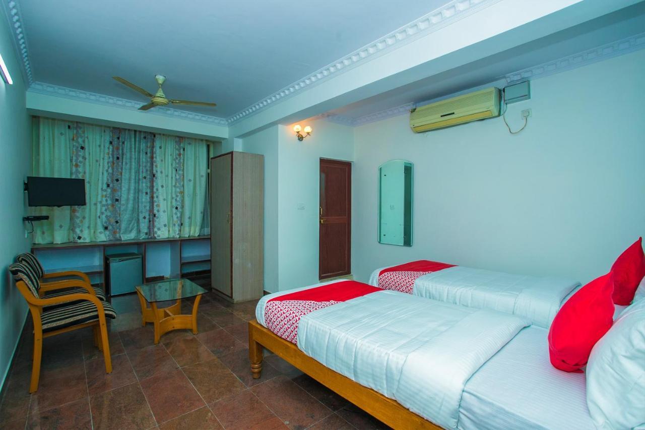 Oyo 16123 Chandana Deluxe Bangalore Dış mekan fotoğraf