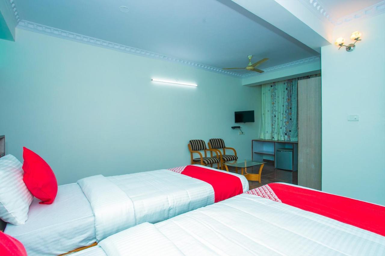 Oyo 16123 Chandana Deluxe Bangalore Dış mekan fotoğraf